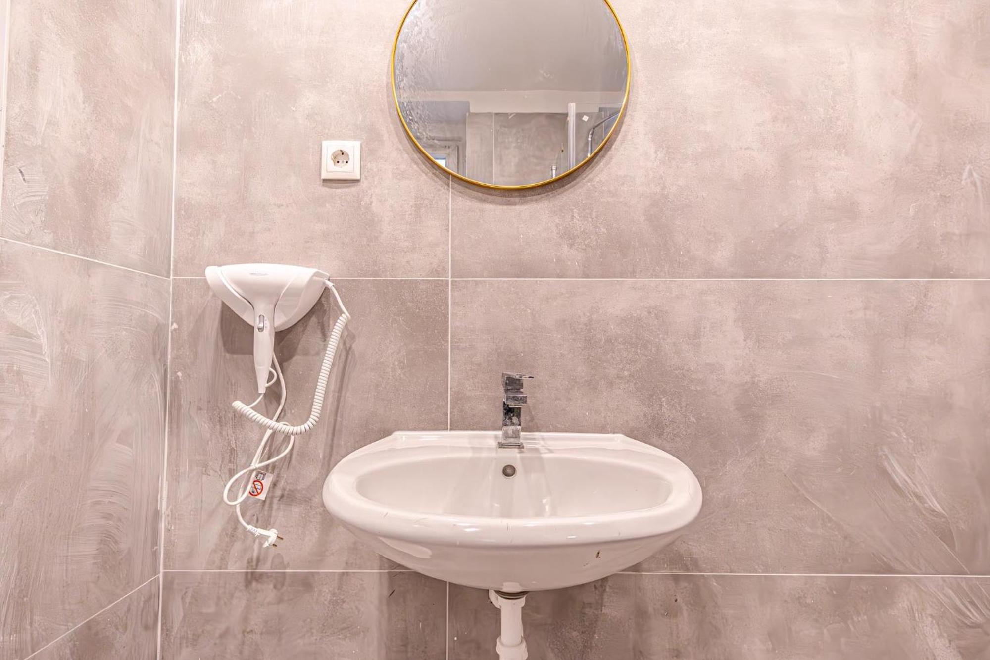 Apartment 4br For 9p, Centrally Located In Wien